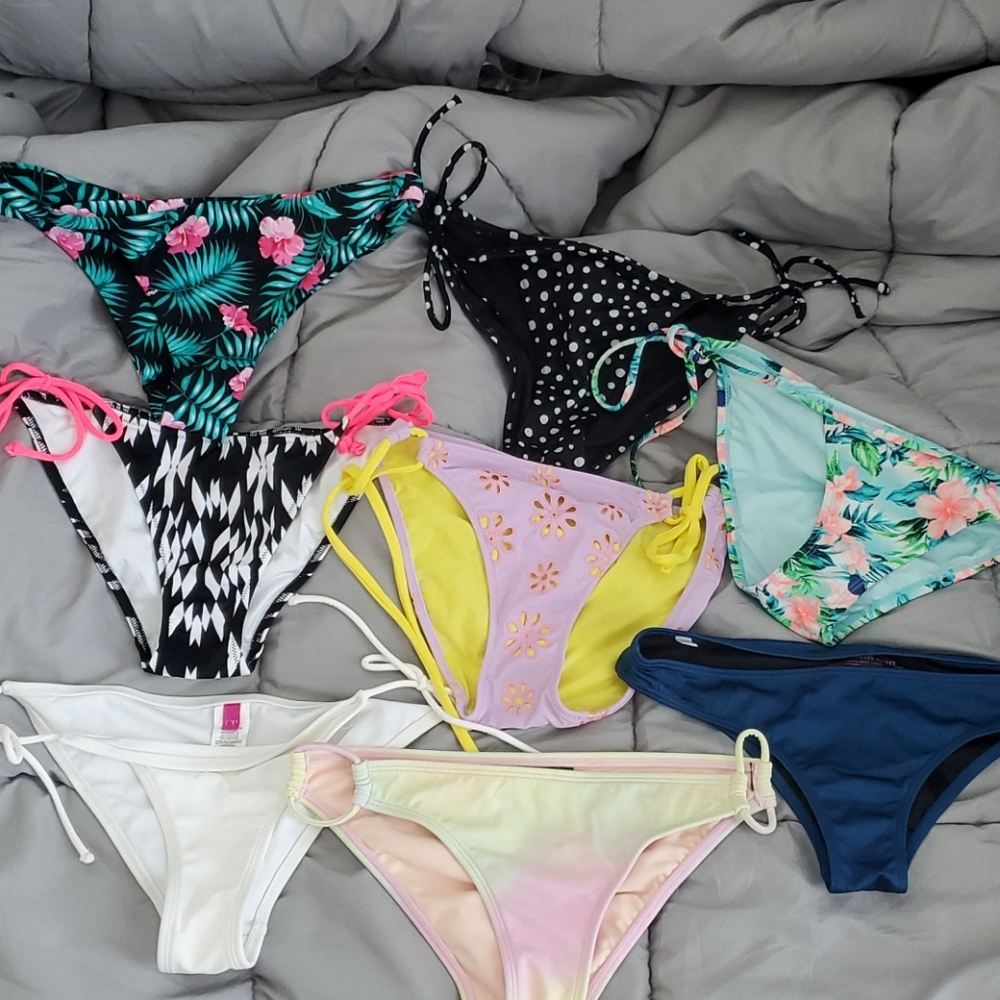 Lot of 8 Bikini bottoms size small